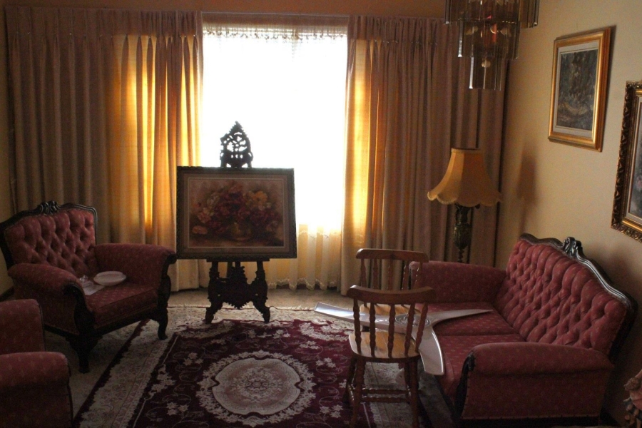 6 Bedroom Property for Sale in Van Der Hoff Park North West